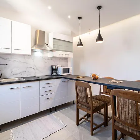 Apartman 1 Bedroom Cozy In *