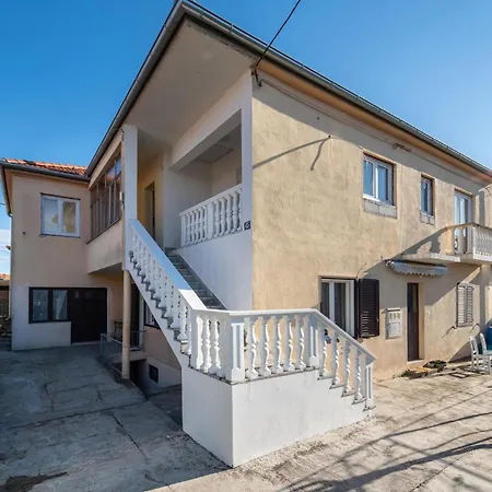 Apartman 1 Bedroom Cozy In